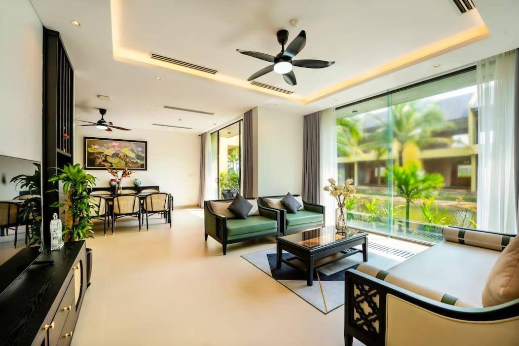 Phòng khách biệt thự Casamia Hội An thực tế